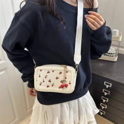 Cartera Cereza con LLavero XS-108