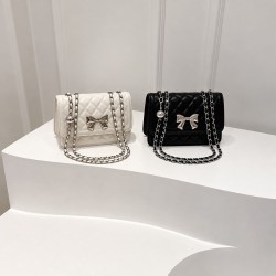 Cartera AYF-91 Blanca y Negra