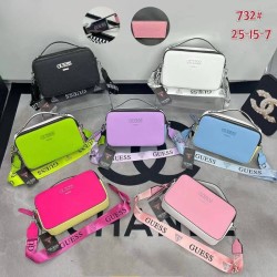 Cartera Guess Tricolor (Verde con Rosa y Blanco) 732