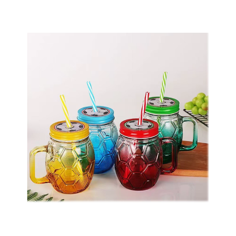 VASO DE VIDRIO CON TAPA Y SORBETE DISEÑO BALÓN DE FUTBOL DY589